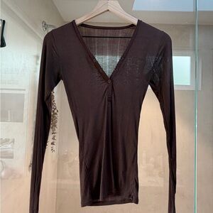Negative Ribbed V-Neck Henley Top – Chocolate Brown Long Sleeve